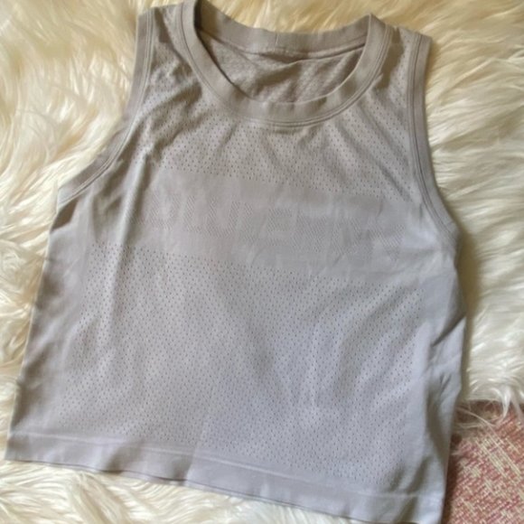 Lululemon Breeze By Muscle Crop Tank Logo Size 6 Grey Silver Top - Picture 3 of 5